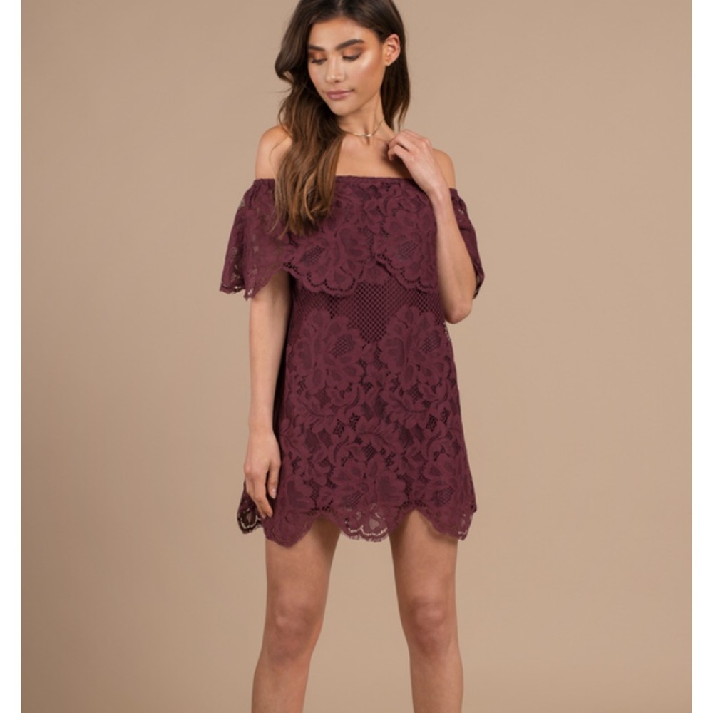 Tobi Off the shoulder Lace Dress